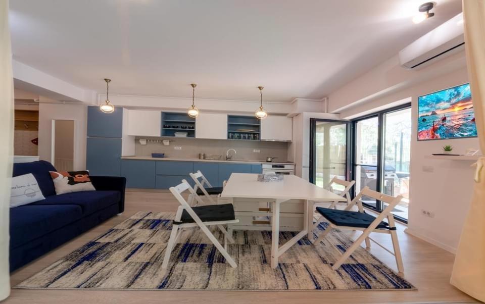 Portami Al Mare - Apartament, Terasa & Curte Năvodari Buitenkant foto